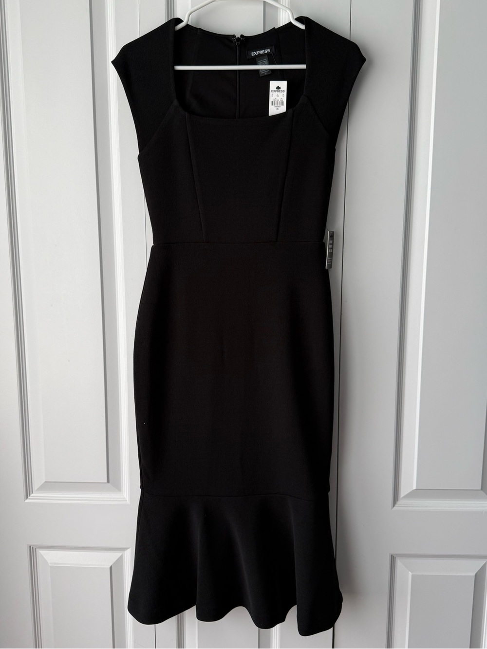 Express Black Cap-Sleeve Midi Dress with Mermaid Hem